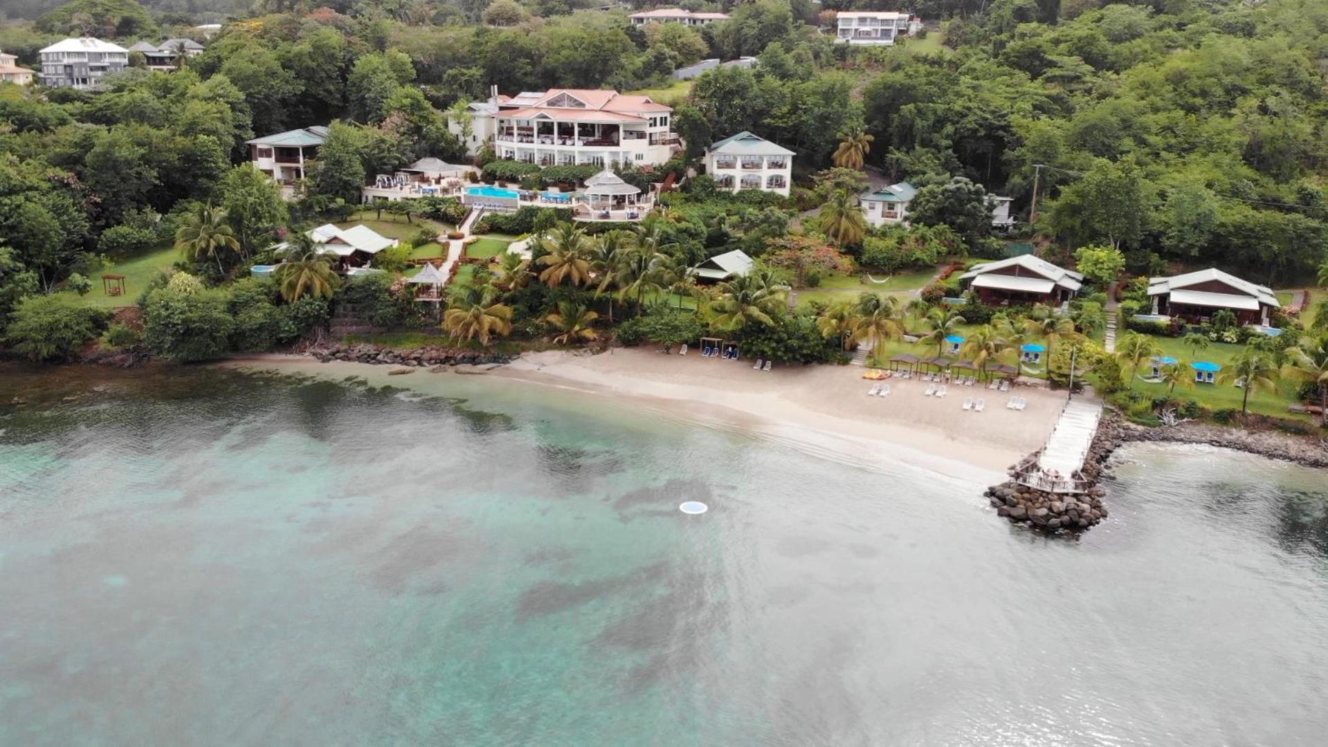Calabash Cove Resort And Spa - Adults Only โกรส อิส์ลีต ภายนอก รูปภาพ