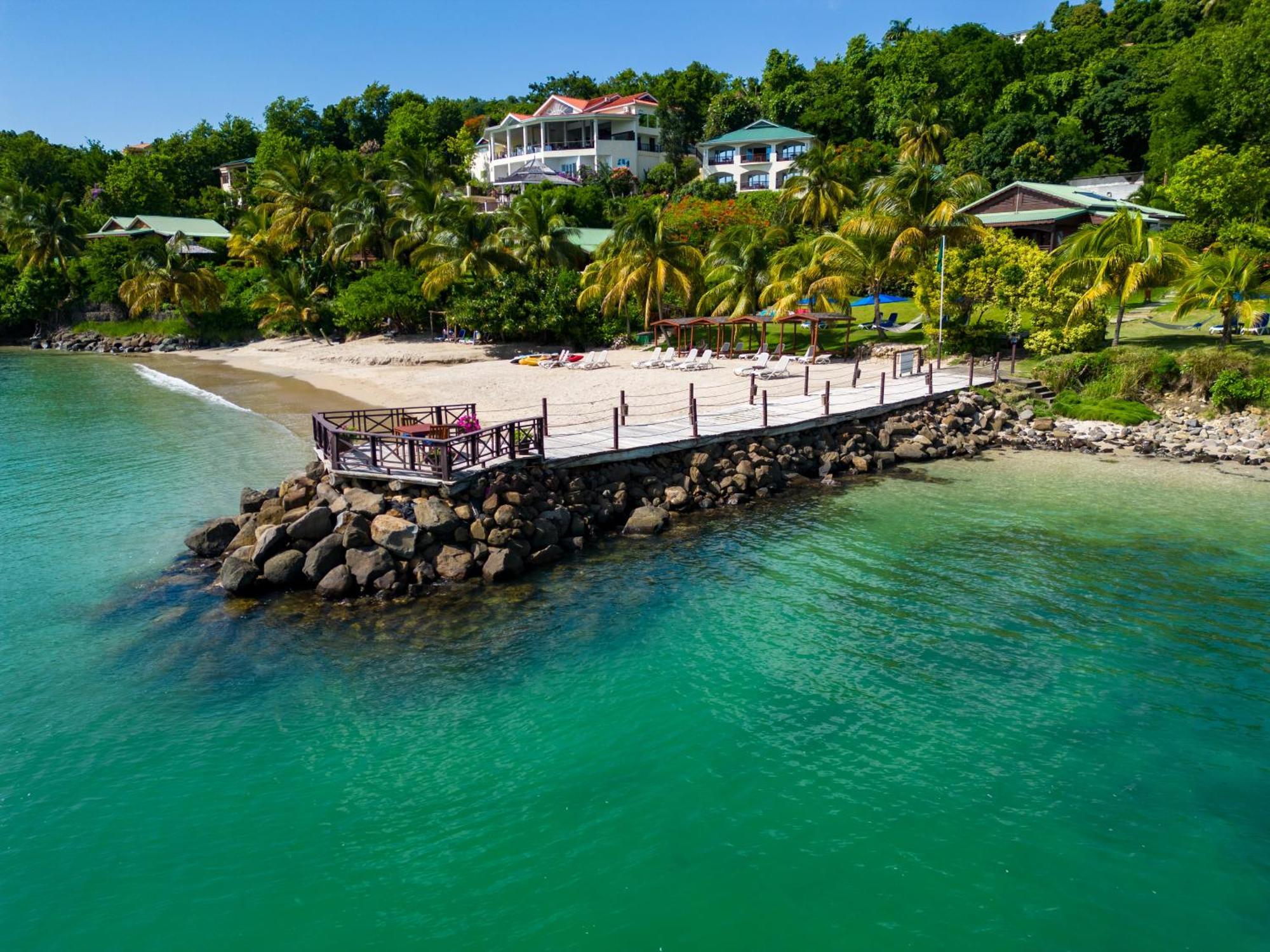 Calabash Cove Resort And Spa - Adults Only โกรส อิส์ลีต ภายนอก รูปภาพ