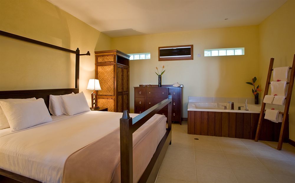 Calabash Cove Resort And Spa - Adults Only โกรส อิส์ลีต ภายนอก รูปภาพ